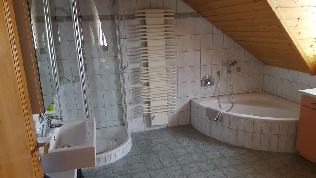 Ferienhaus Schwoerer Rheinhausen Eksteriør bilde